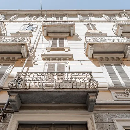 Piace A Noi * Turín